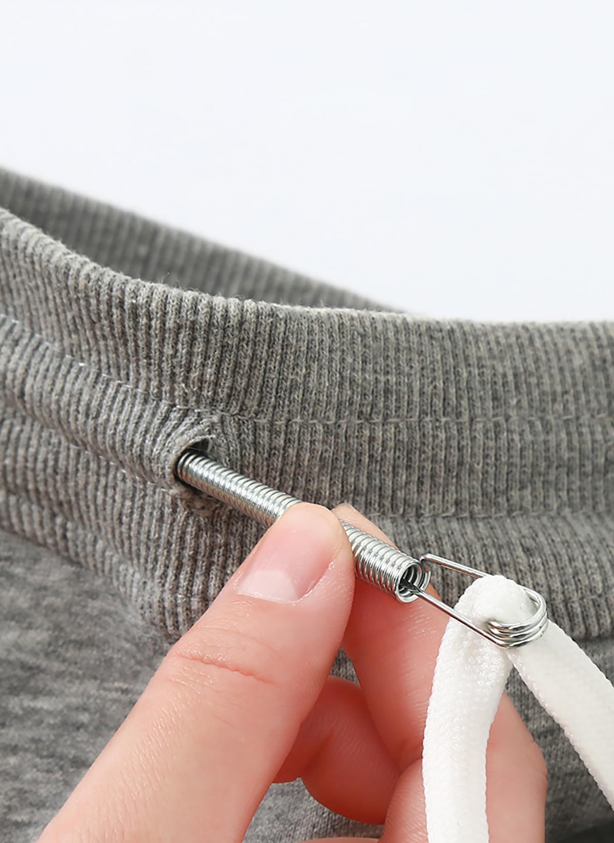 Efficient Threader Universal Rope Threader with Spring-Loaded Eye, Ideal Home Sewing and Multi-Purpose Elastic Waistband Tool Spring Loaded Durable 1