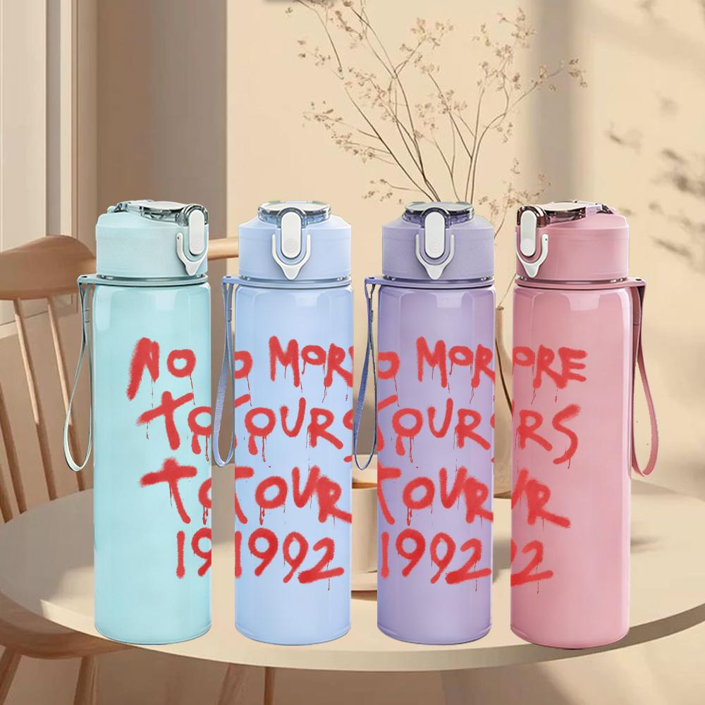 1PC No more tours red handwritten text print 750ml colorful plastic sports water bottle leakproof pop up lid with straw for outdoor work home use