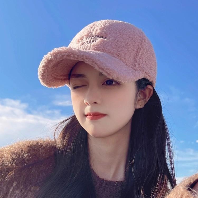 Autumn and Winter Style Fashionable  Casual and Versatile Warm and Cold Proof Thickened Baseball Cap Plush Comfortable Women's Style
