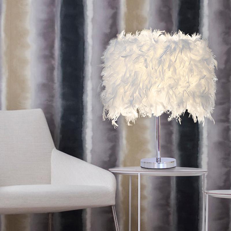 Nordic Modern Luxury Restaurant Net Red Feather Bedside Table Light Lamp With Coloured Feathers