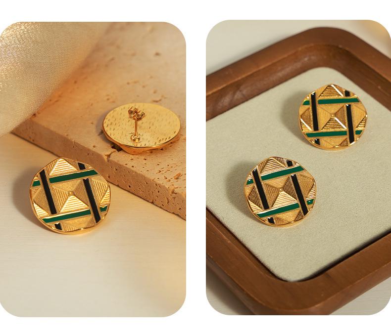 Stylish Gold-Plated Enamel Pyramid Carved Round Stud Earrings