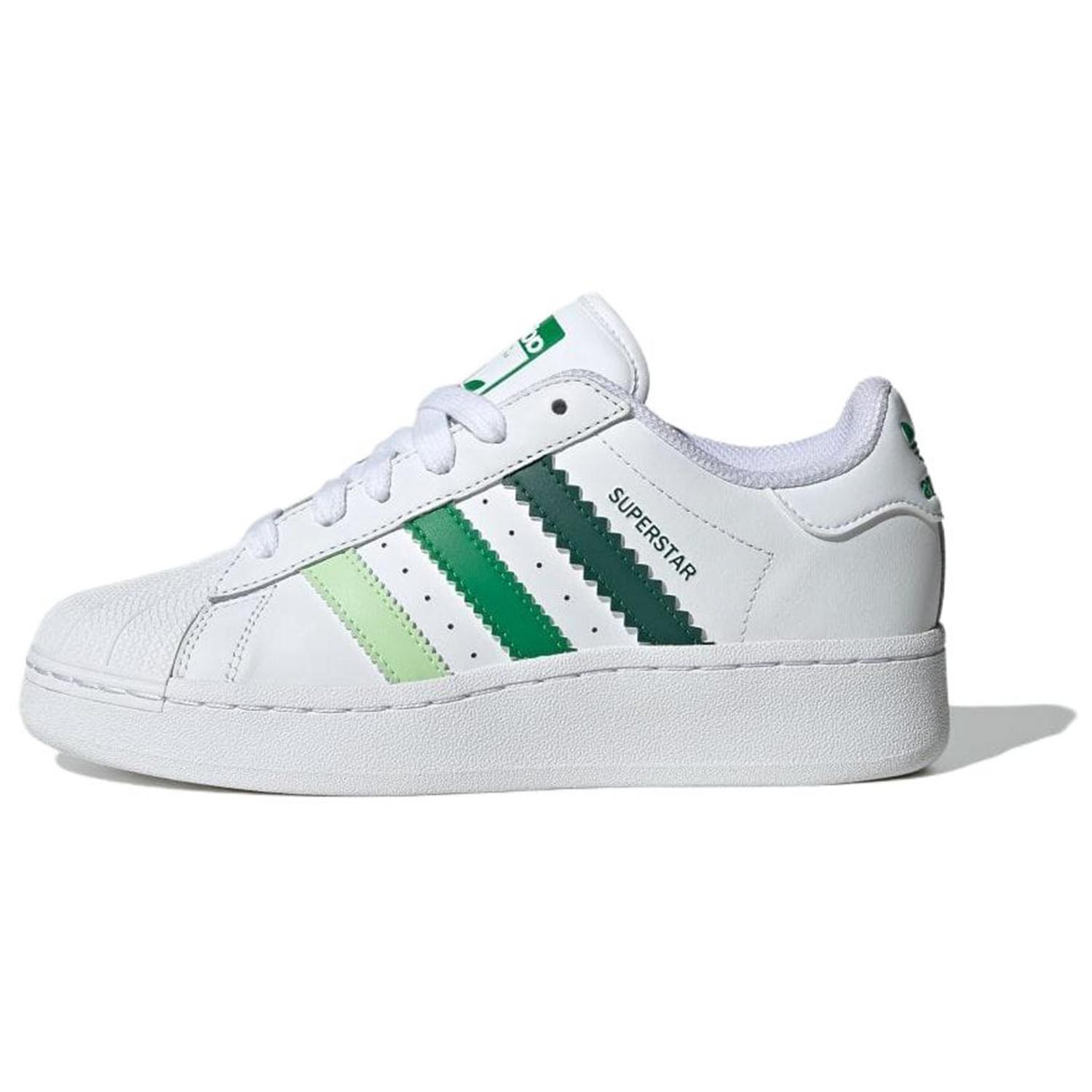 (WMNS) adidas Superstar XLG `White Collegiate
