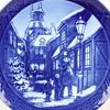 1996 Royal Copenhagen Year Plate "Lighting the Street Lamp" [Parallel Import]