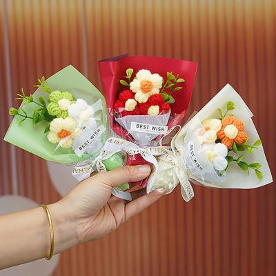 1 Stück Gestrickte Überraschung Simulation Bouquet Dekoration Satte Farben Schönheit Seidenblume Partys Segen Foto Requisite