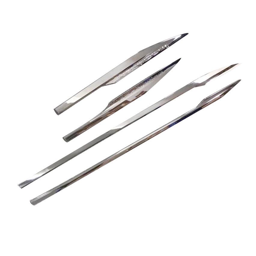 Volvo XC60 (2017-2022) Heckzierleistensatz: Türgriffschale, Heckklappen-Untergrill und Außenkantenleiste.