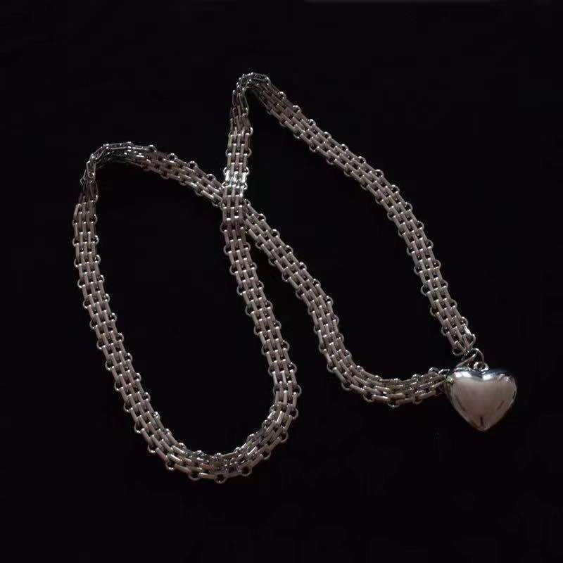 Women's Exaggerated Shiny Metal Love Chain Splicing Pendant Waist Decoration Waist Decoration Waist Dress Waist Decoration