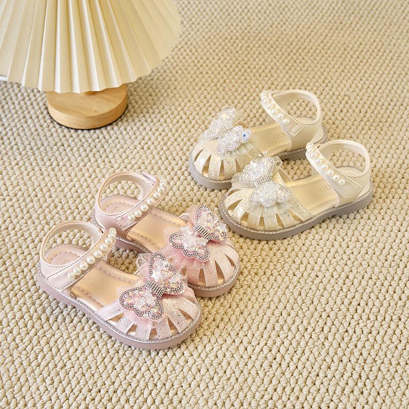 Scarpe da Spiaggia per Bambina Traforate Traspiranti Scarpe da Principessa per Bambini Dolci Fiocchi a Stella 2025 Nuove Estive Sandali per Bambini Perline Ins Trend