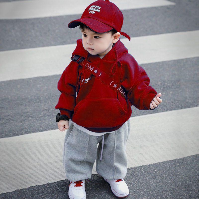 

Теплая вельветовая универсальная толстовка с капюшоном для мальчиков на весну и осень 90 красный