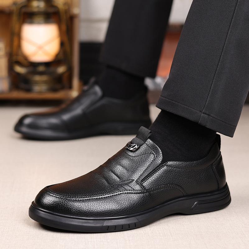 Fashion Business Casual Shoes for Men Solid Color New Designer Shoes Male Spring Autumn Soft Leather Loafers Man