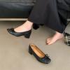 French retro square head bow single shoes women's 2025 autumn new commuting one-pedal thick heel shallow mouth grandma shoes