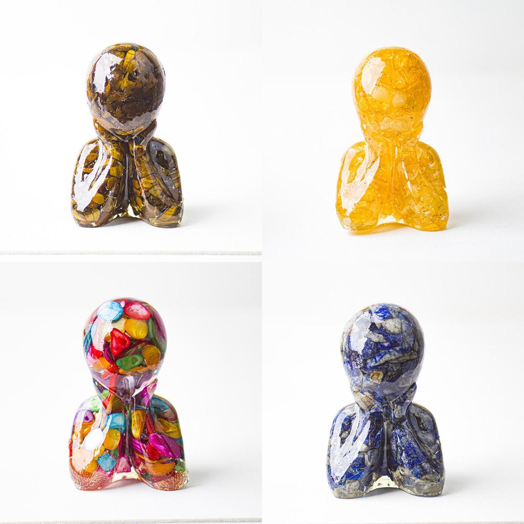 Resin Art Figurine With Natural Quartz Stone For Tabletop Office Decoration