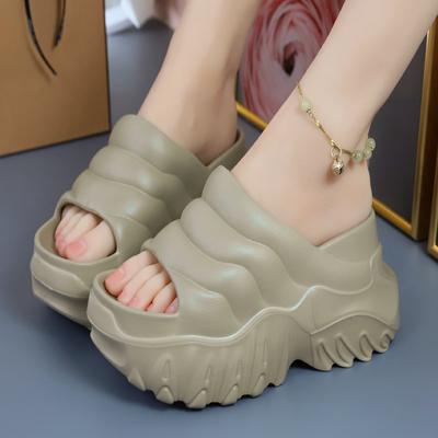 Moda Maré Sandálias Femininas Verão Novo Interior Casa Antiderrapante Exterior Macio Sapatos de Praia Plataforma Chinelos de Salto Alto Versátil