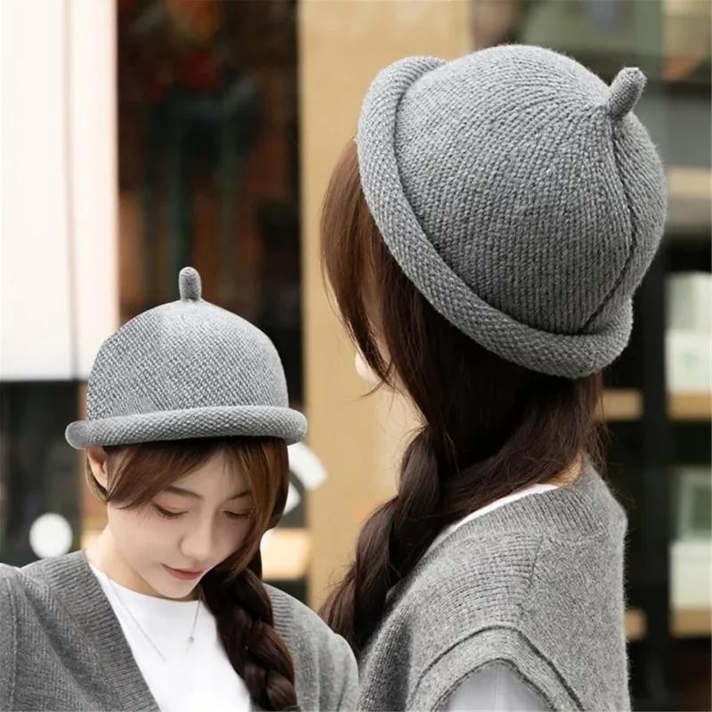 Comfortable Landlord Hats Fashion for Men Women Knitted Melon Skin Hats Casual Berets Warm Painter Pacifier Cap Winter Beanies
