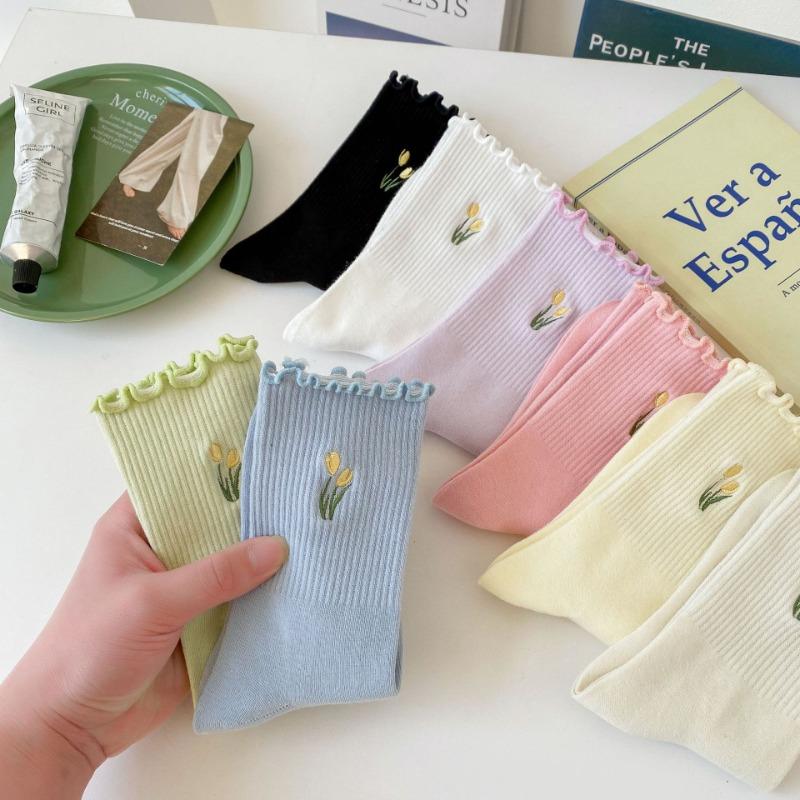 Spring and Autumn Socks, Women's Embroidered Tulip Mid-calf Socks, Sweat-absorbing Cream Black Fungus Edge Lace Long Calf Socks