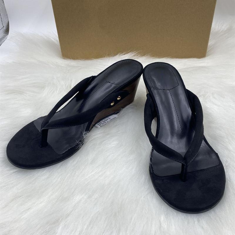 Retro Metal Rivet Decoration Brand Slippers Women Comfortable Clip Toe Wedges Slide Sandals Summer Sexy Holiday Beach Flip Flops