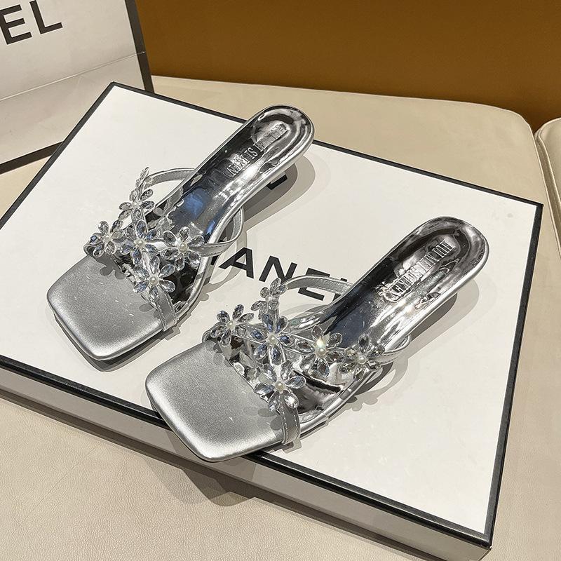 Simple Flower Rhinestone One-word Cool Slippers Women's Summer 2025 New Square Head Open-toed Crossed Strap Stiletto Sandals