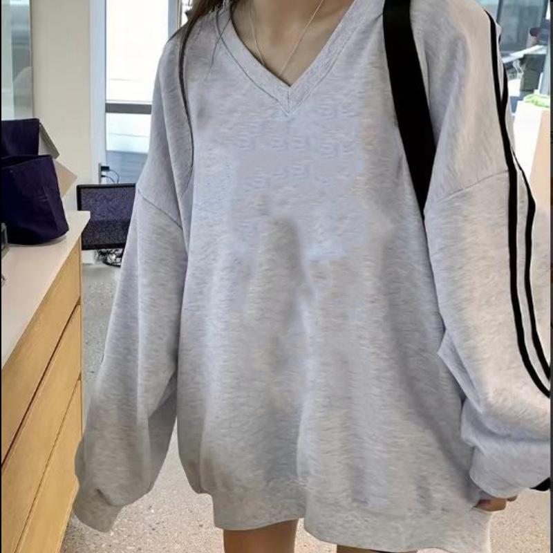 

V-Neck Sweatshirt 635# M серый/белый