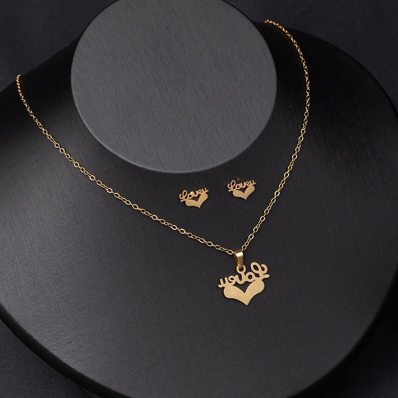 Fashion Hollow Love Glossy Necklace Earrings Set Women'S Niche Design Heart Pendant Earrings Necklace