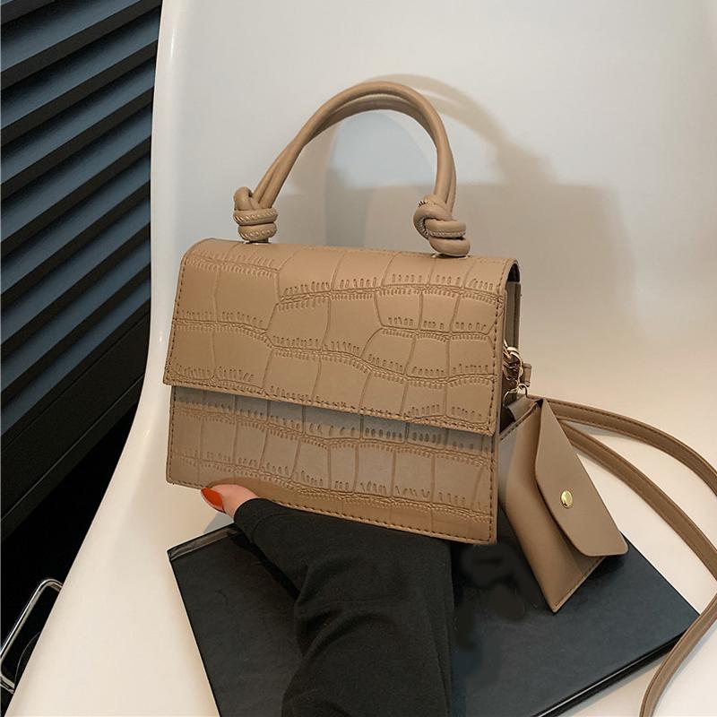 Fashion Crocodile Pattern Shoulder Bag Large Capacity Crossbody Bag for Women Versatile Handbag Square Messenger Bag with Small Purse ARI