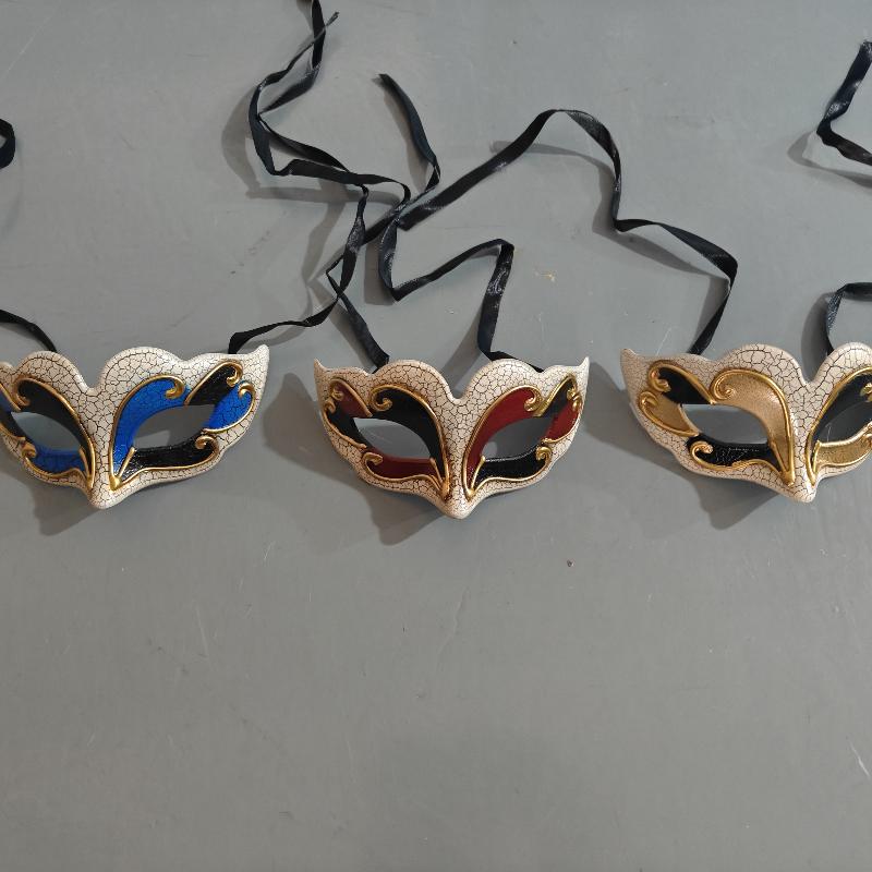 Half Face Masks Masquerade Props Easter Halloween Theme Party Venetian Ball Masks Upper Crack Half Face Masquerade Mask