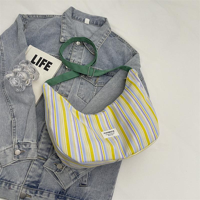 Casual Striped Large-capacity Nylon Cloth Bag Women's New Lightweight Versatile Messenger Bag Commuter Shoulder Bag