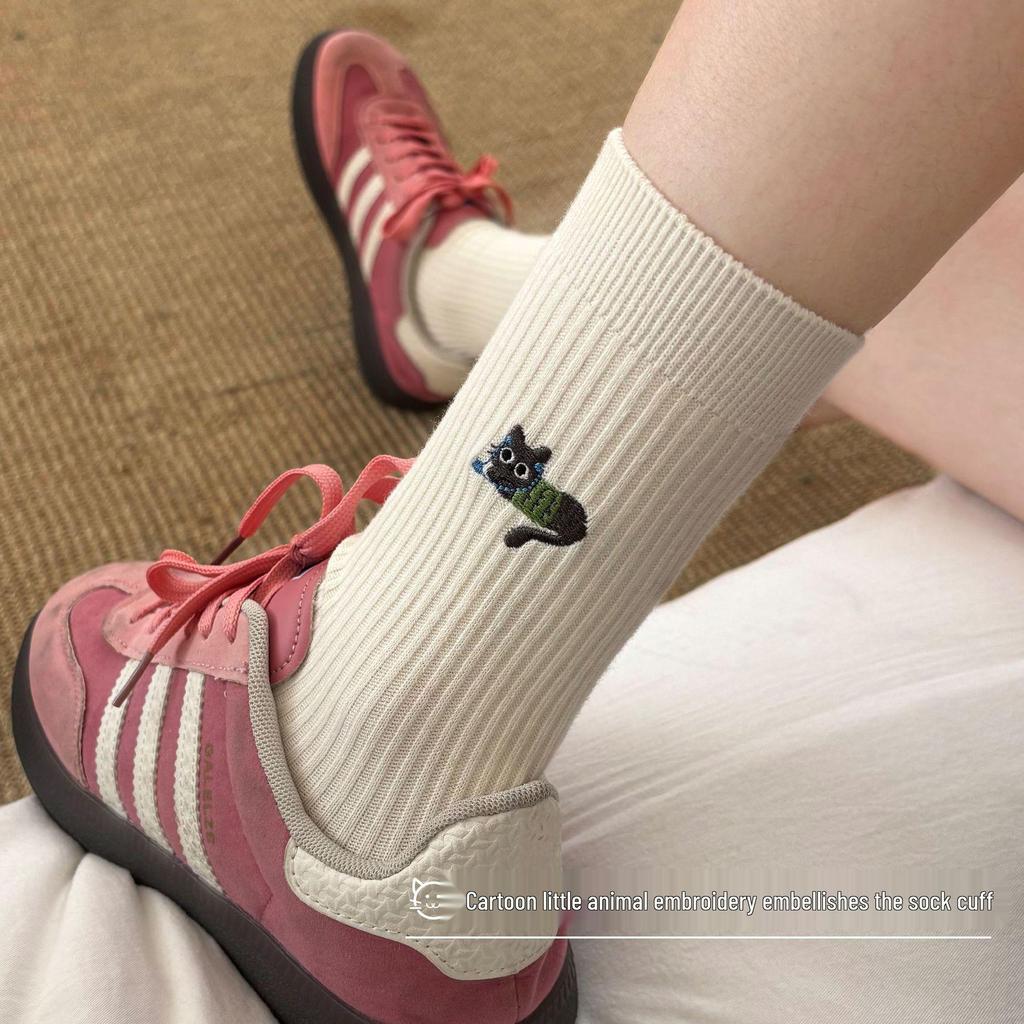 Women's Autumn Mid-Calf Cartoon Embroidery Cotton Socks - Korean Style Scrunch Socks