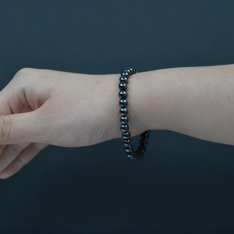 Ručně tkaný náramek z hematitu a černého žlučového kamene s korálky