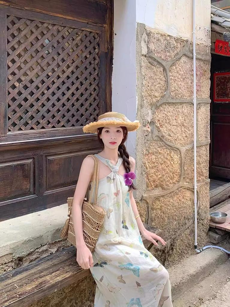 Coffee Break French Gentle Wind Neck Dress Seaside Holiday Design Niche Butterfly Printing Pure Desire Beach Dress