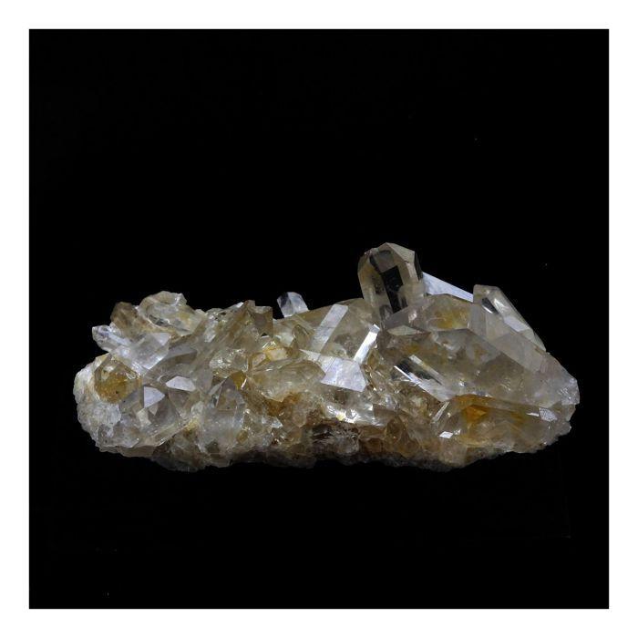 Pierres et Minéraux. Quartz. 72.0 ct. Massif des Grandes Rousses, Isère, France.