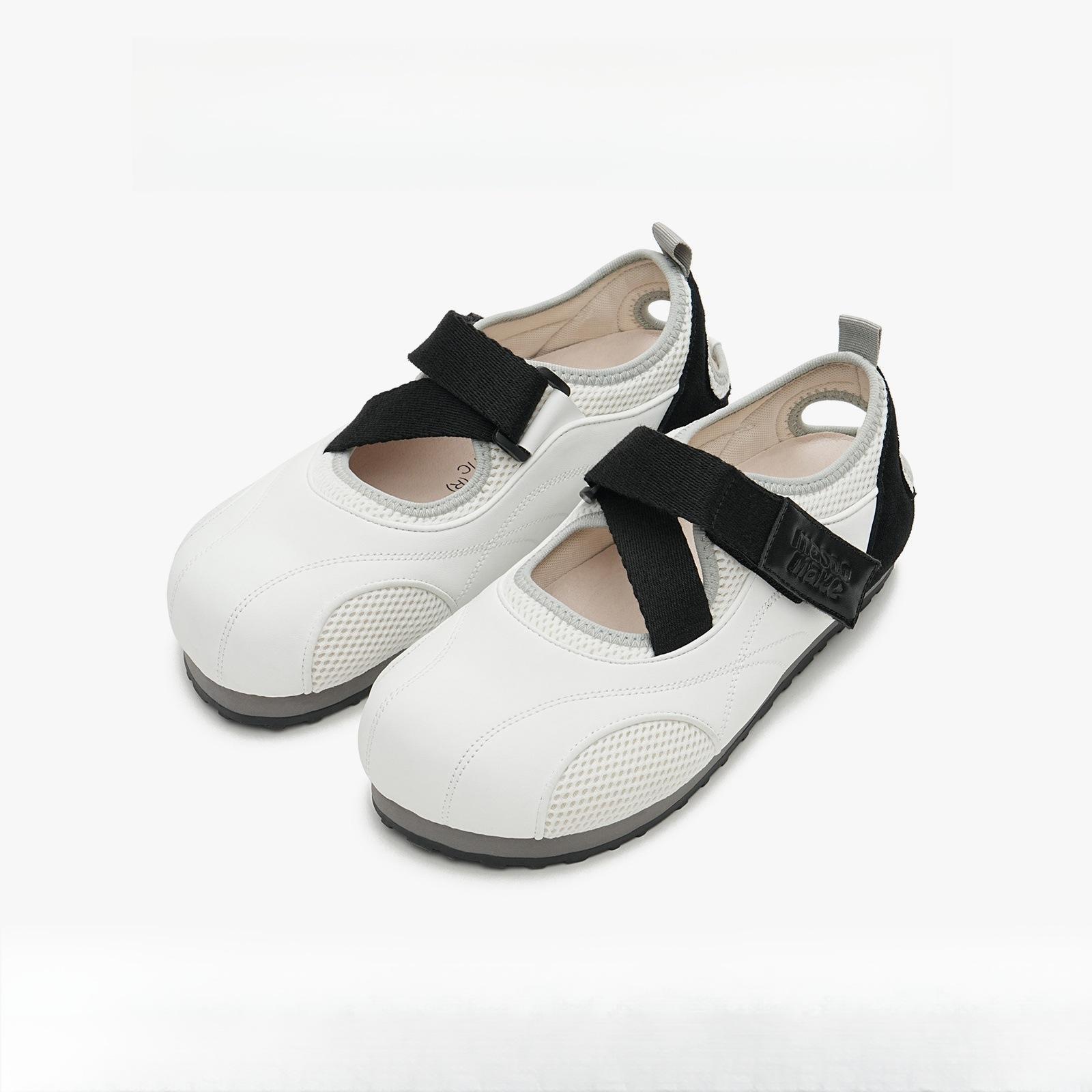 

Horse Speedism 2025 Summer New Velcro Mary Jane Shoes Flat Versatile Casual Shoes Puff Single Shoes Women 35