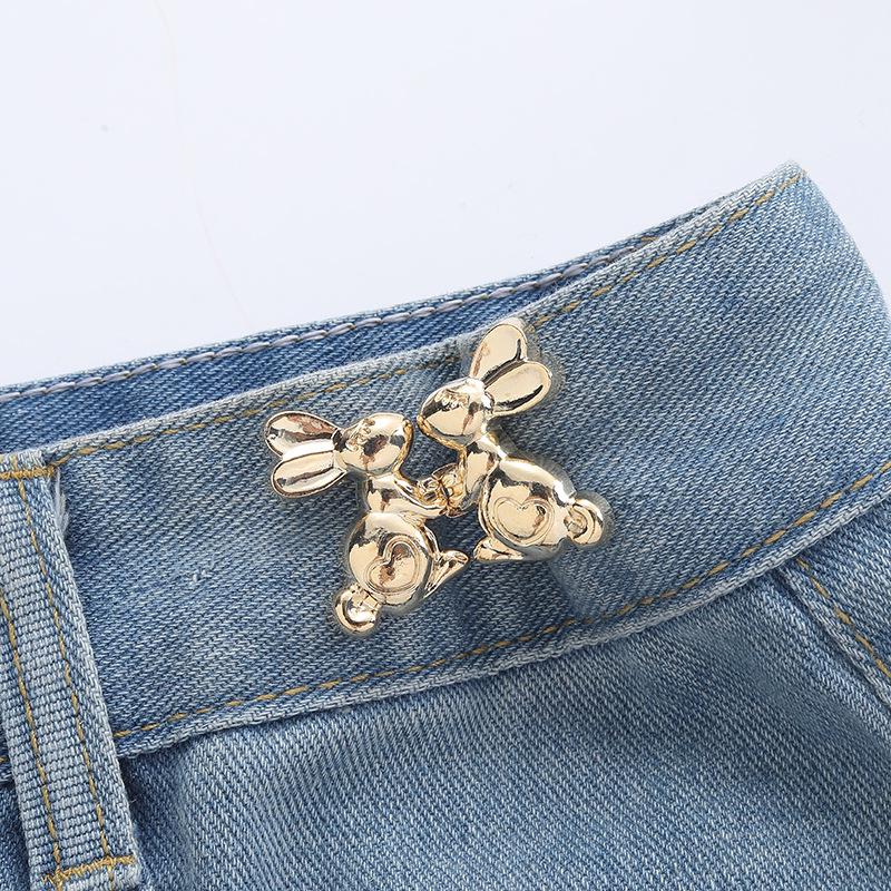 Detachable No-Sew Waist Cinching Buckles: Adjustable from Large To Small