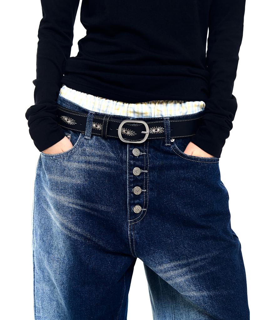 AAKAM Needlework Studded Belt (Black)