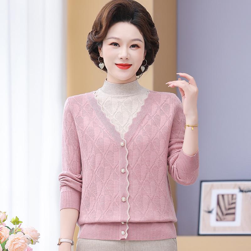 Autumn Fashion: Stylish Knit Two-Piece for Middle-Aged and Elderly Women