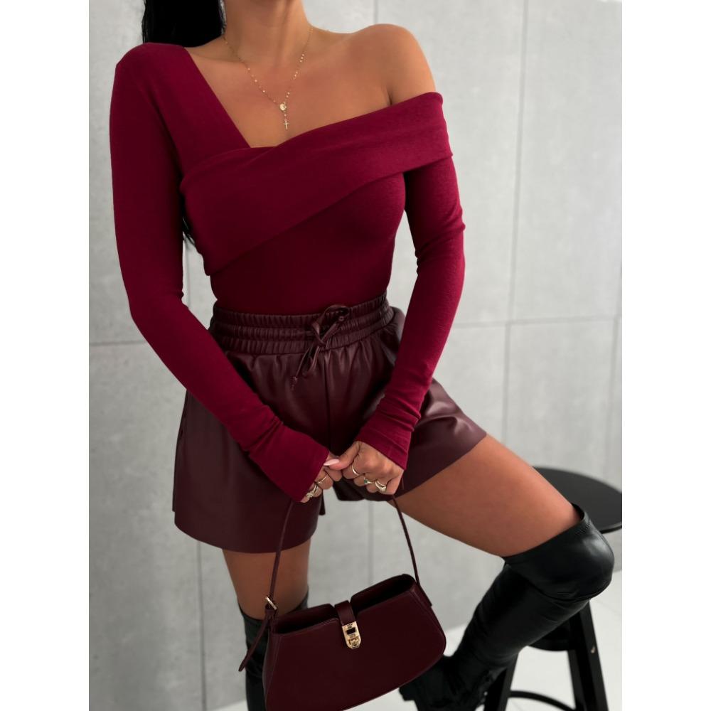 New Solid Color Fashionable and Sexy Off-the-shoulder Long-sleeved Women's T-shirt Popular Temperament Charming Women's Top