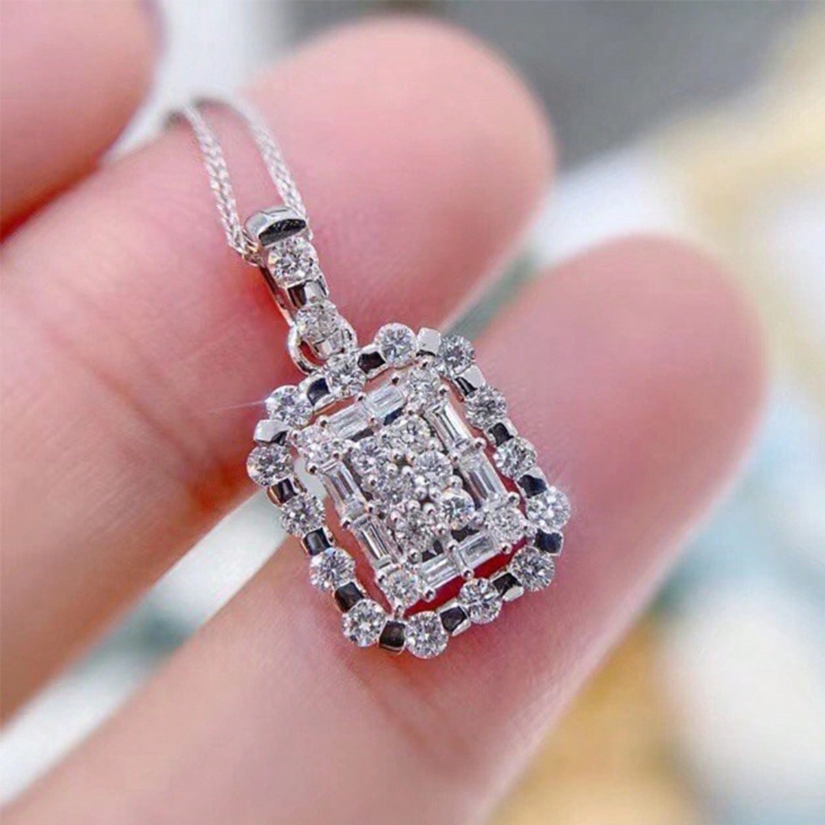 1pc Luxurious Square Pendant Necklace, Inlaid with Round Synthetic Zircon Necklace, Holiday Gift серебряный