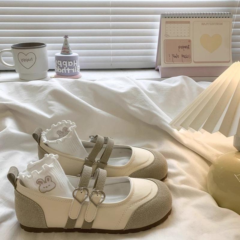 

Ballet single shoes, one pedal, soft-soled small leather shoes, autumn new versatile shallow mouth Mary Jane women s shoes 40