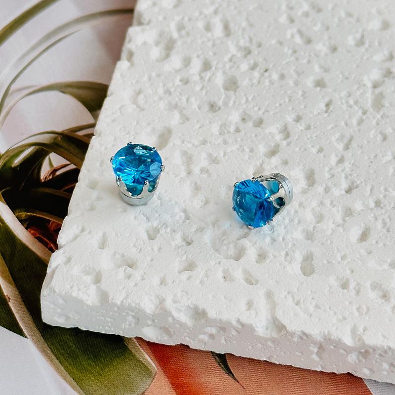 2/4/6/8Pcs Daily Versatile Chic Ear Jewelry Gifts Accessories Shiny Zircon Magnetic Stud Earrings Set For Women Men