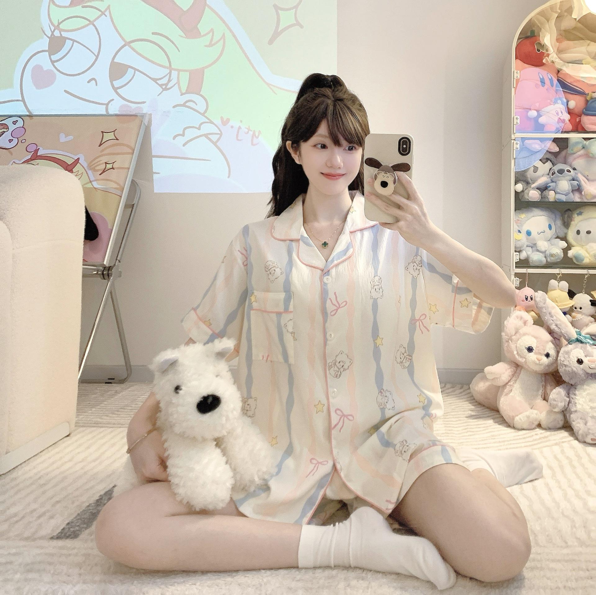 

Women s Cotton Cartoon Cloud Pajama Set, Large Size, 3-Piece, Thin Spring/Summer Style for Home or Outings 3XL (for 140-180 jin) грязно-белый