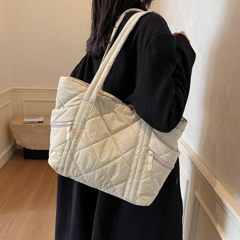 Stilvolle und schlichte Diamanttasche, Damen-Arbeitstasche, Schultertasche mit großem Fassungsvermögen, tragbare Aufbewahrungstasche für College-Studenten
