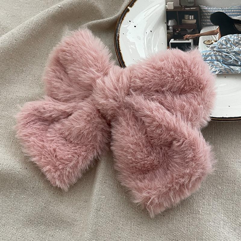 Plush Big Bow Hairpin Velvet Back Head Hairpin Versatile in Winter Furry Hair Clip Top Hair Accessories Headwear