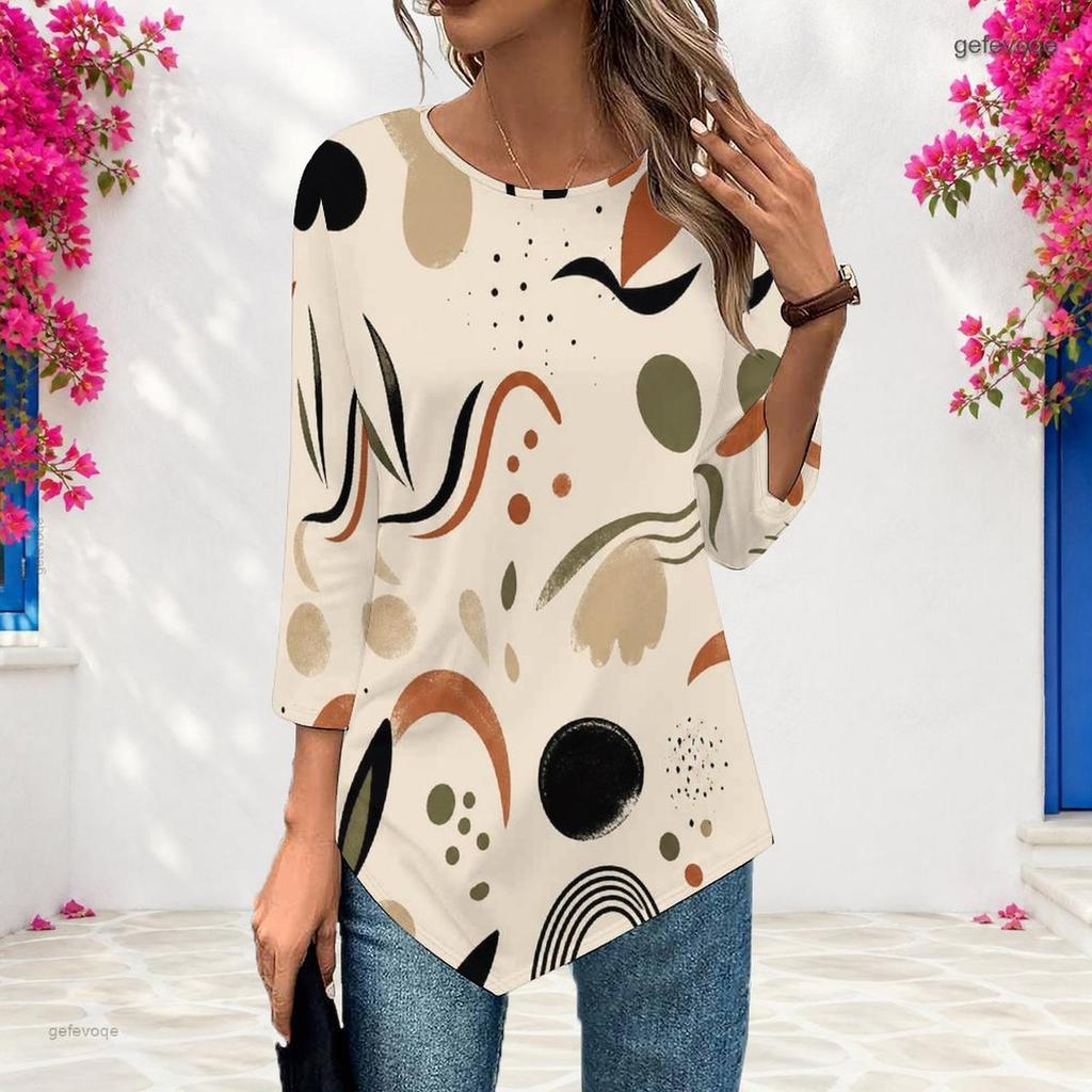 Women Plus Size Round Neck Three Quarter Sleeve Abstract Printed Pointed Hem Blouse