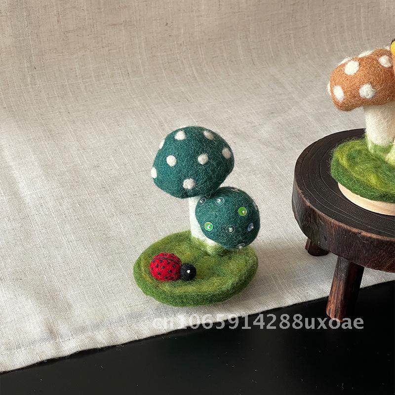 Handmade Wool Felt Penguin Rabbit Mushroom Ornaments Cute Animal Home Decoration Doll with Base