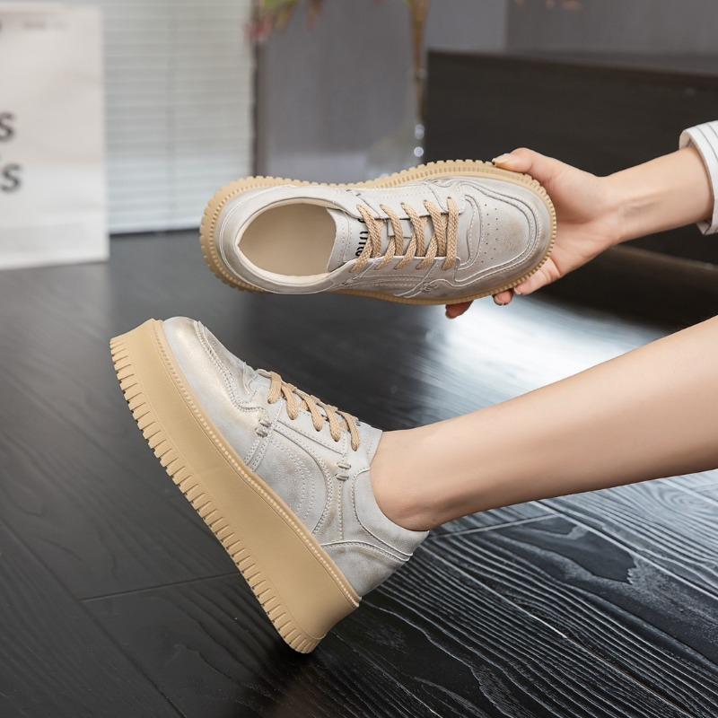 

Thick-soled muffin heightening versatile sports little white shoes children with skirts spring, autumn and summer new board shoes 39
