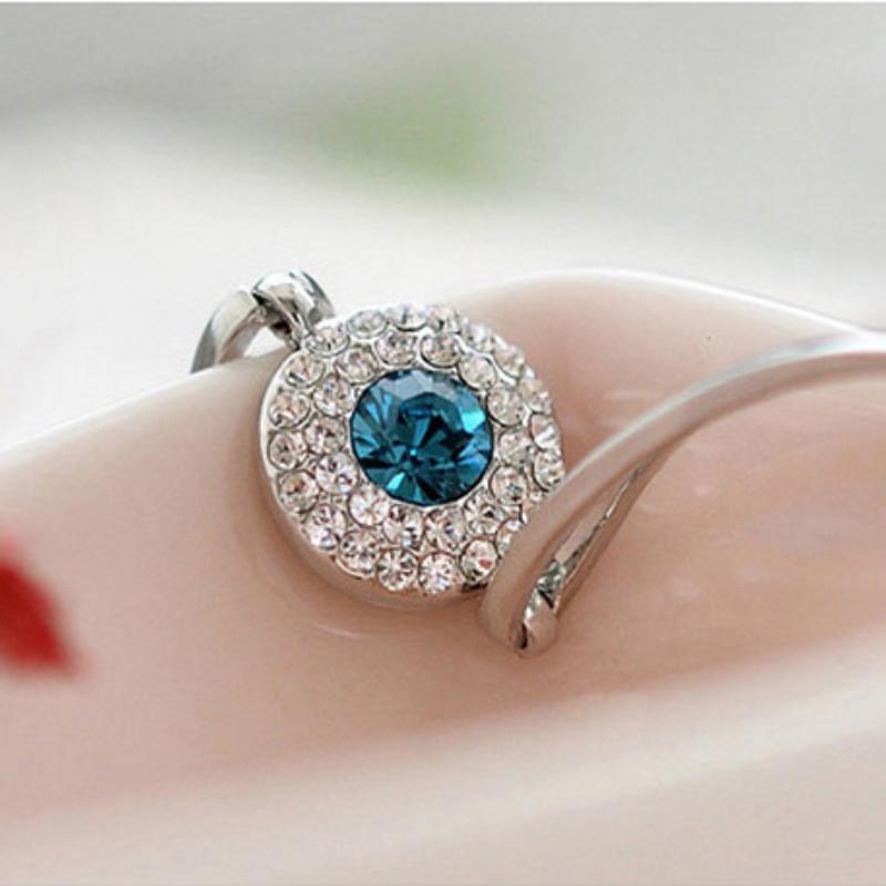 1 sett/4 stk (Kjede + Øredobber + Armbånd) Elegante smykkesett for kvinner Mote Allsidig Rund Krystall Tredelt Sett