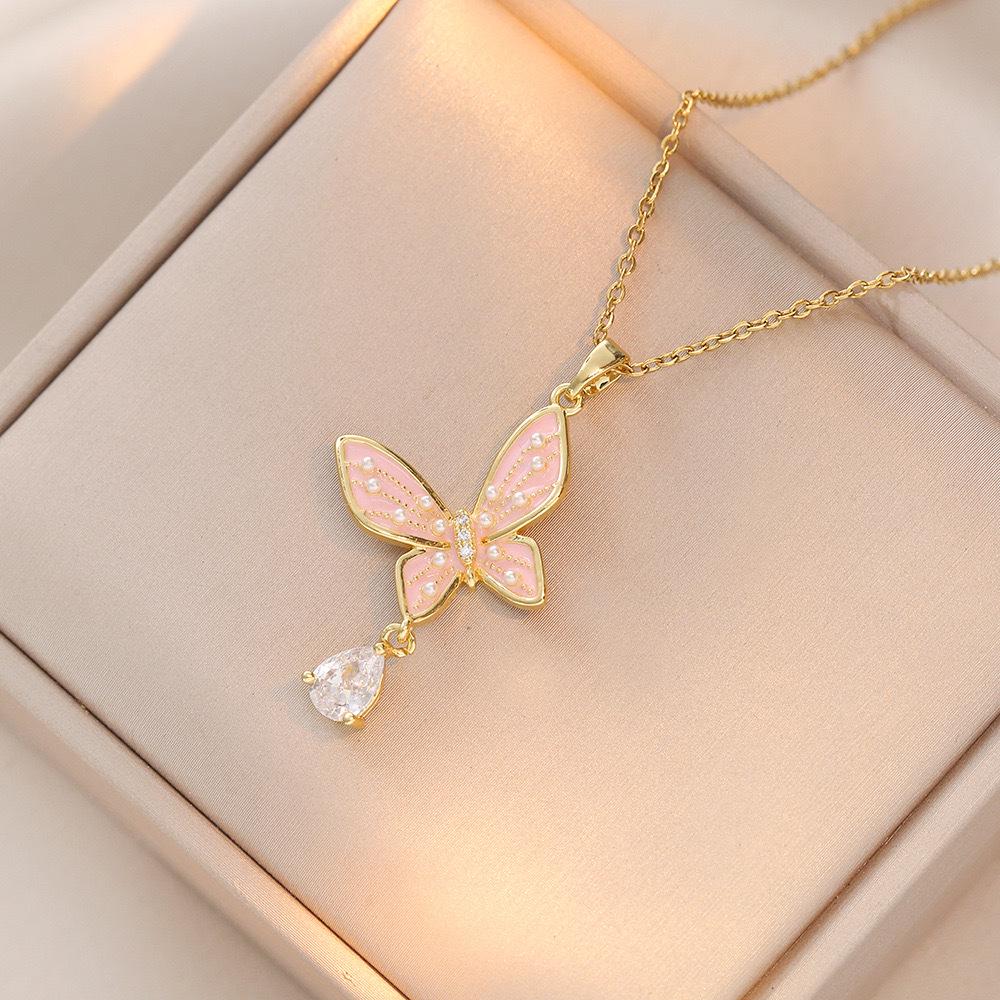 Butterfly Necklace with Color-Retaining Zircon - Fashionable, Versatile Women's Jewelry Accessory.
