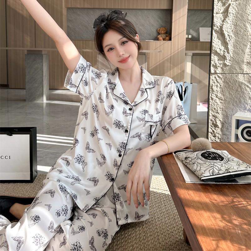 

Cute Polka Dot Women s Ice Silk Pajama Set - Long Sleeve & Long Pants XXL