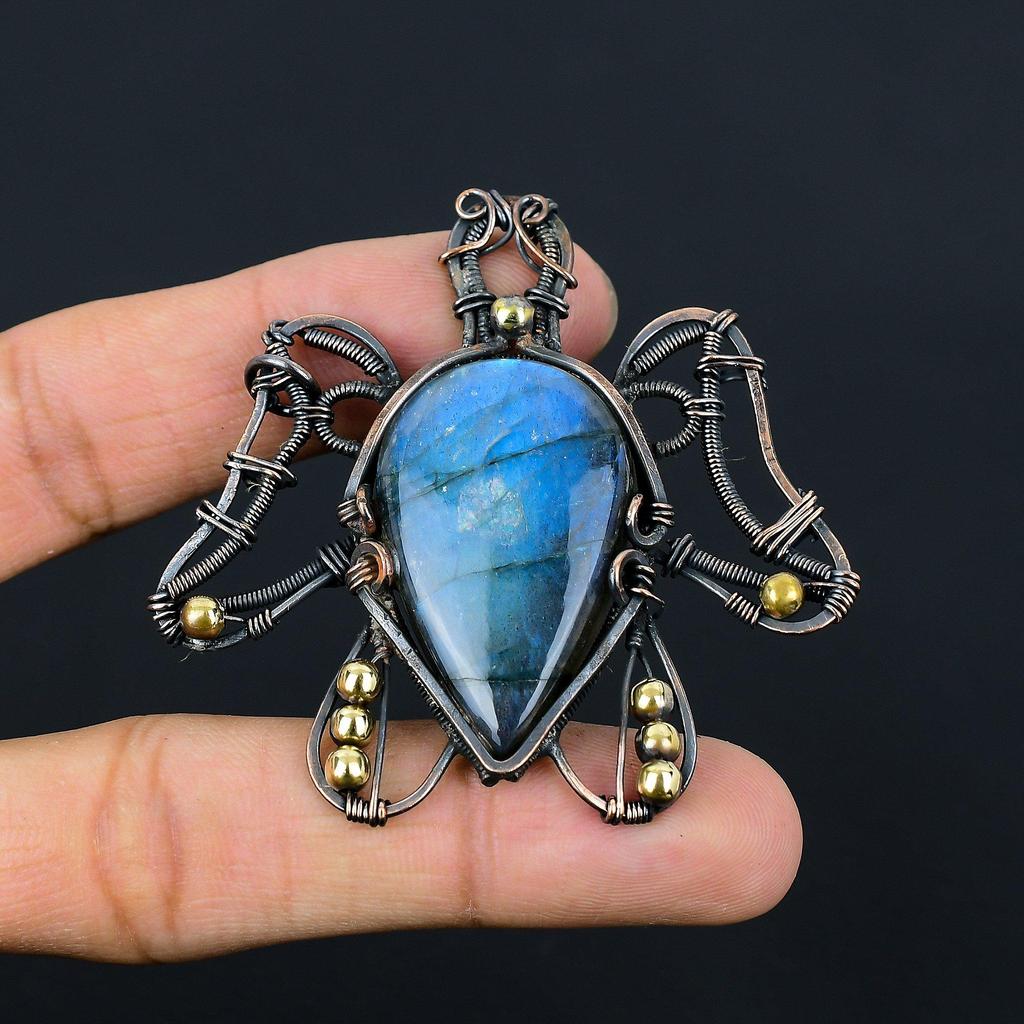 Labradoritový drahokam v tvare korytnačky Obal z medeného drôtu Ručne vyrobený prívesok Šperky Darček pre lásku