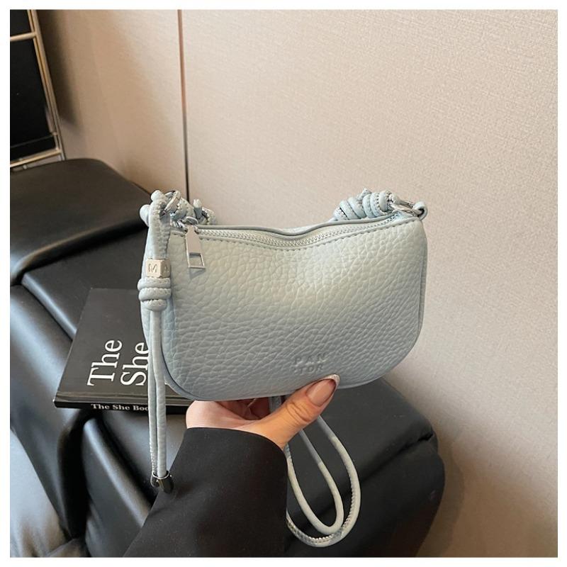 

Premium texture small bag women s summer new versatile fashion shoulder messenger bag niche saddle bag синий