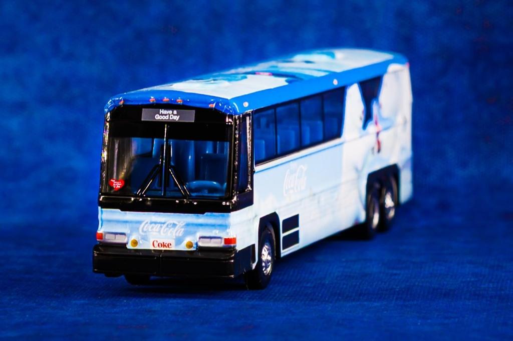 Tiny City Maßstab 96A3 Eisbär Bus Diecast Modellauto 1/110 Coca-Cola Einzeldecker Einzelstock