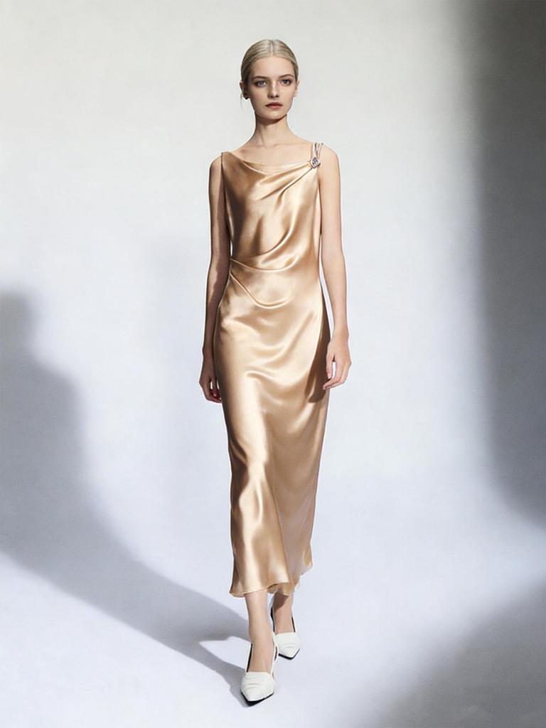 Elegant European Irregular Design Beach Resort Wedding & Evening Gown